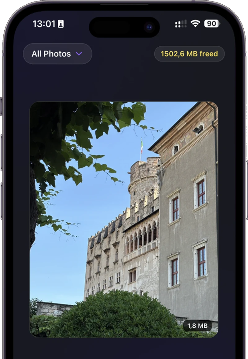 Picky's swipe screen showing a photo card and 1.5 GB freed